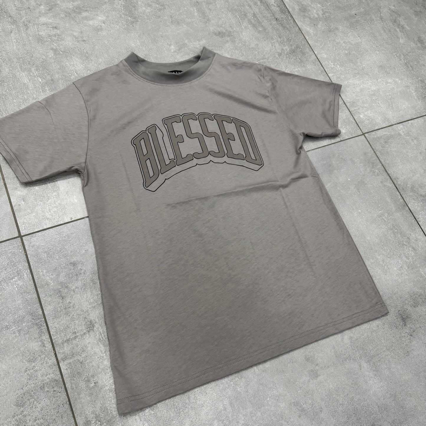 T-SHIRT PREMIUM STAMPA BLESSED